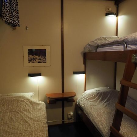 Hotelboot Sarah アムステルダム エクステリア 写真