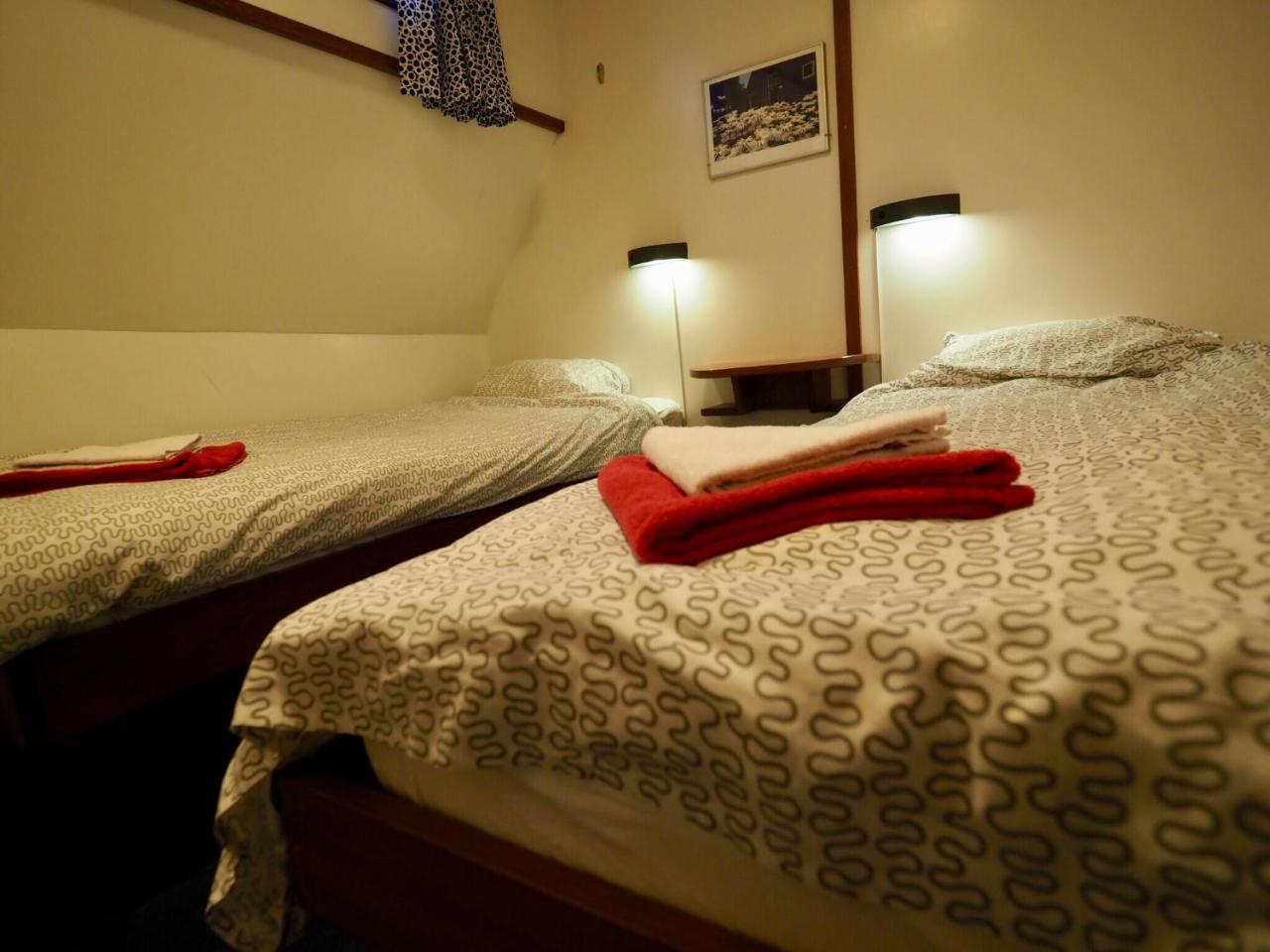 Hotelboot Sarah アムステルダム エクステリア 写真