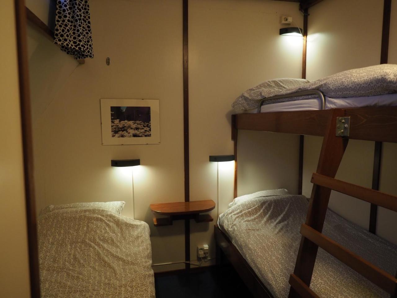 Hotelboot Sarah アムステルダム エクステリア 写真