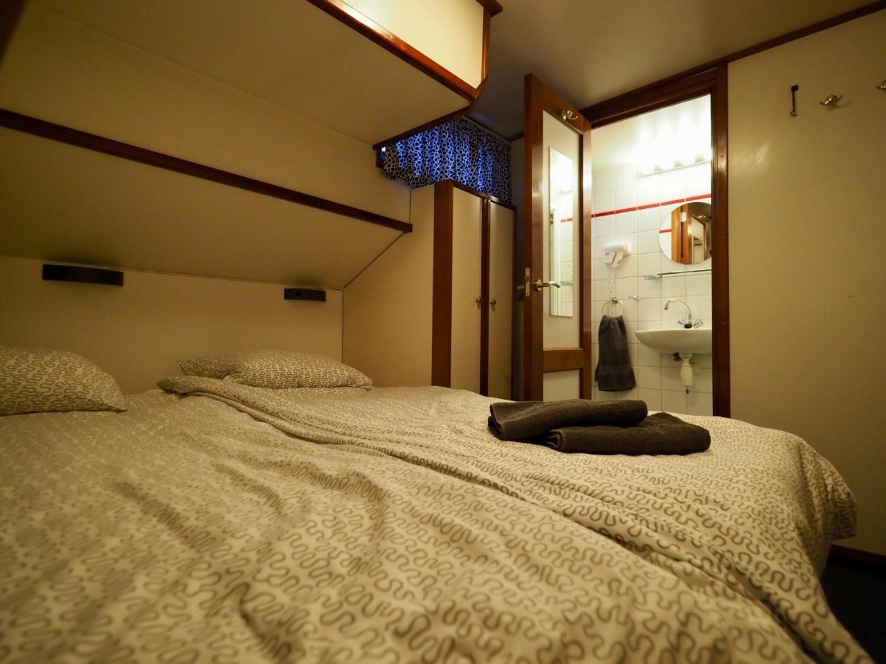 Hotelboot Sarah アムステルダム エクステリア 写真