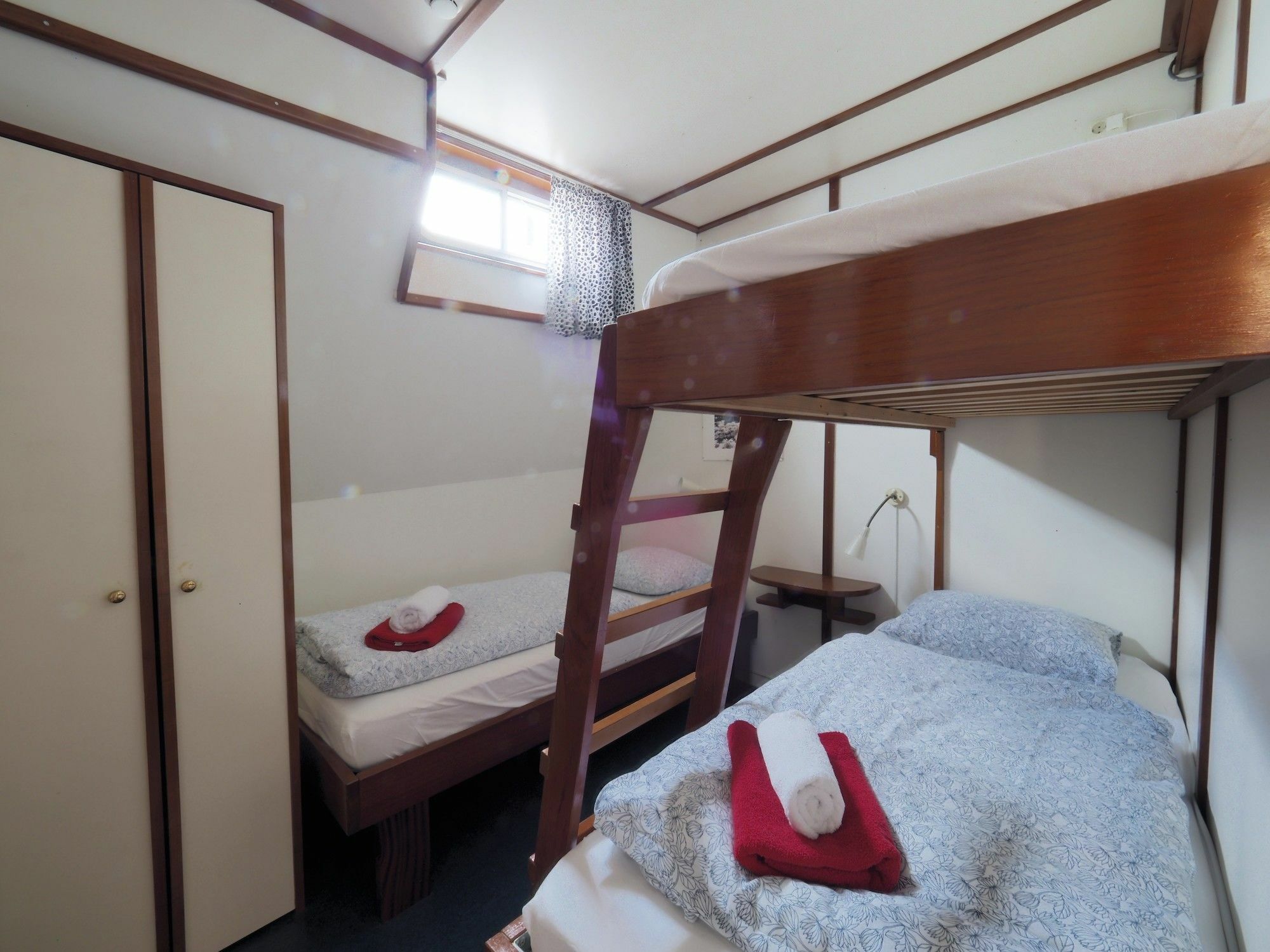 Hotelboot Sarah アムステルダム エクステリア 写真